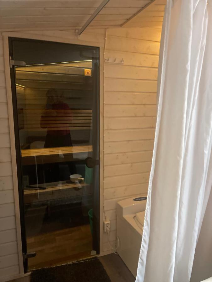 Saunallinen Vierasmaja 1 Km Foeriltae Aurajoelta Turku Exterior foto